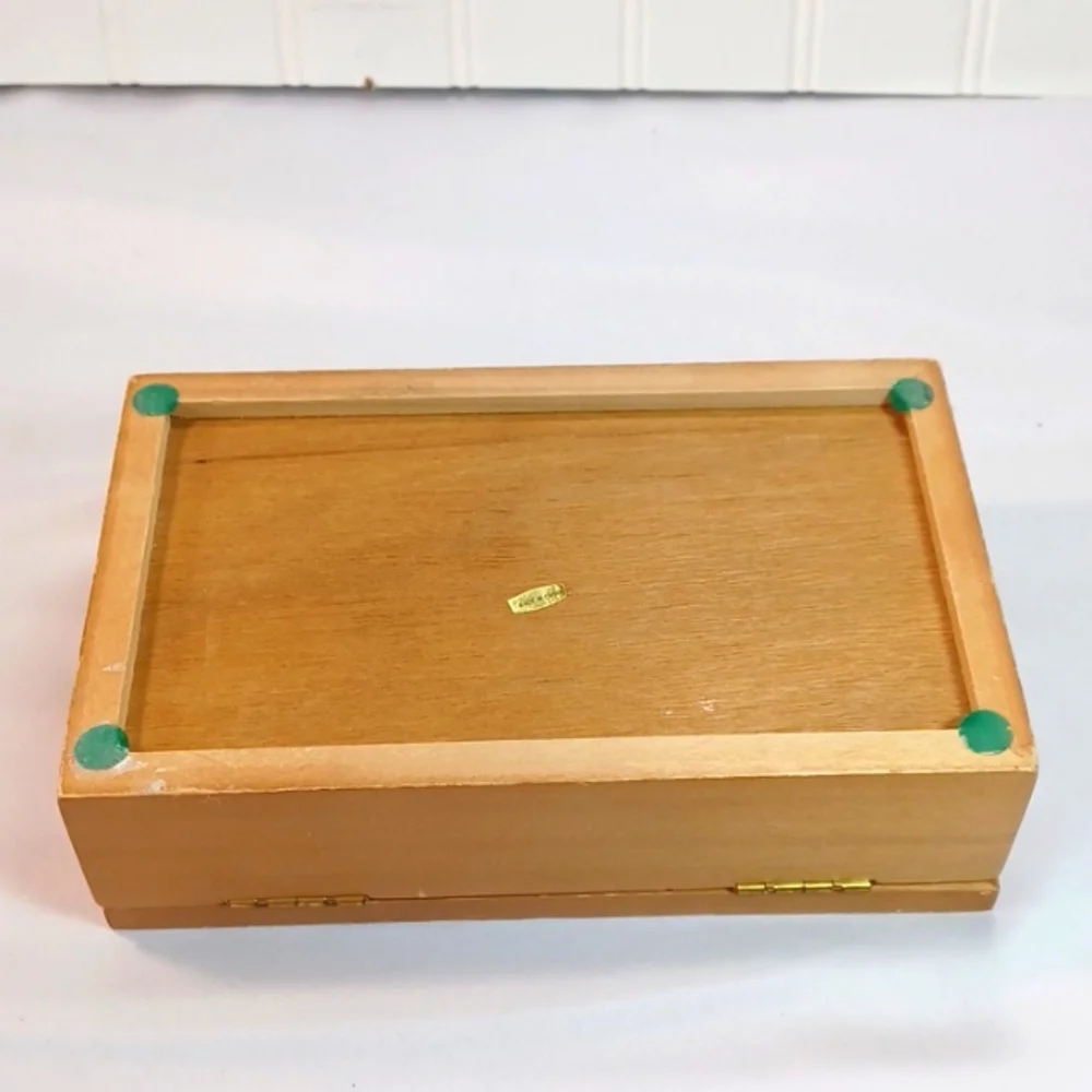 Vintage 80S Wooden Jewelry Box with Floral Stain Glass Flip Top Design